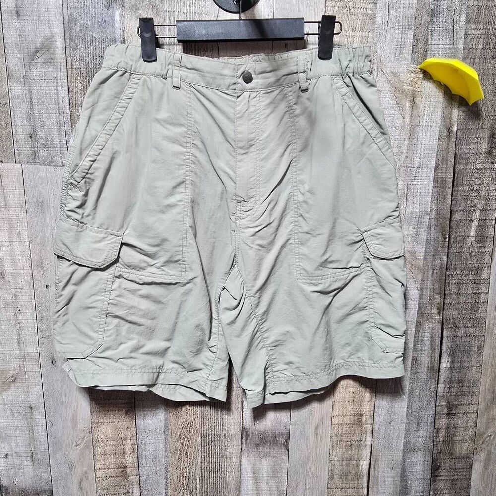 REI Co-op Tan Khaki Nylon Cargo Shorts Large UPF 50+ Outdoor Hiking Climbing